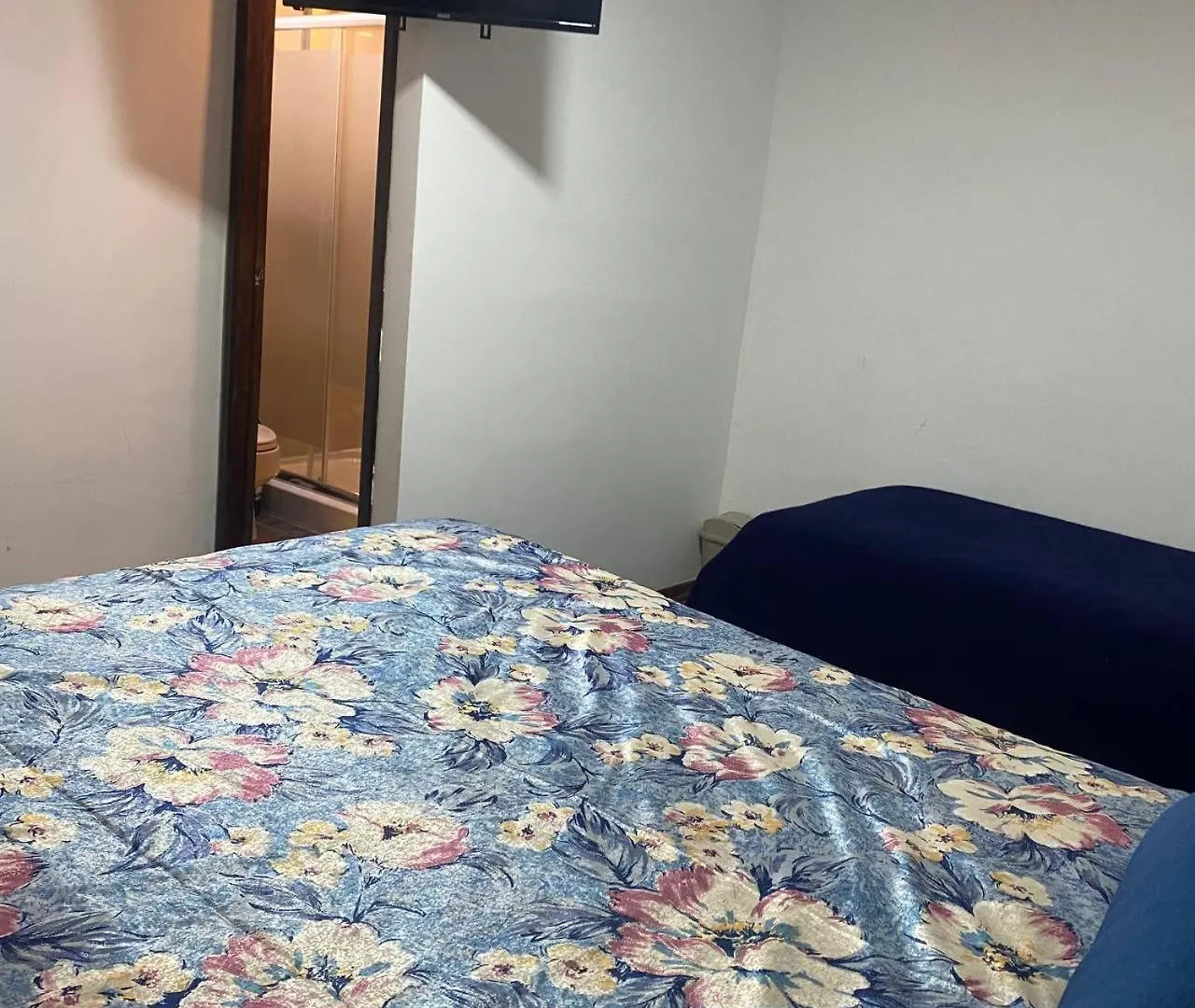 Calu L' Petit Hostel كويتو الإكوادور