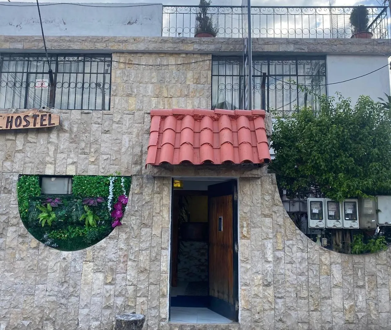 Calu L' Petit Hostel كويتو